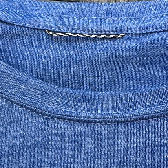 Men's Patagonia T-shirt - Large Blue - Picture 4 of 4